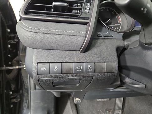 Used 2023 Toyota Camry SE image 27