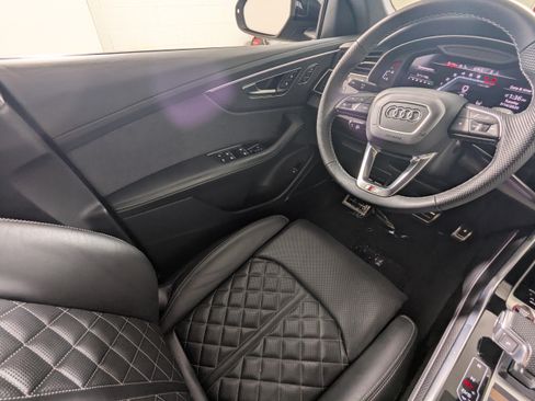 Certified 2026 Audi SQ8 Prestige AWD/4WD image 10
