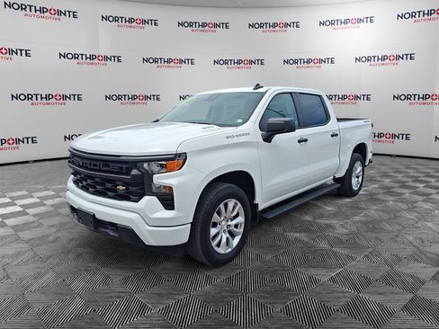 Used 2024 Chevrolet Silverado 1500 Custom AWD/4WD image 2
