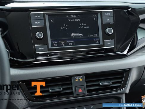 Used 2022 Volkswagen Taos S image 25