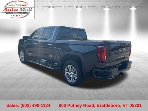 Used 2023 GMC Sierra 1500 Denali w/ Technology Package AWD/4WD image 3