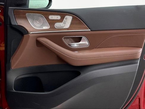 Used 2024 Mercedes-Benz GLE 450 4MATIC image 26