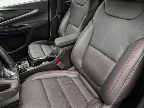 Used 2023 Chevrolet Bolt EUV LT w/ Convenience Package image 11