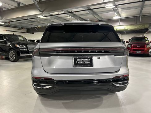 Used 2026 Lincoln Nautilus Premier w/ Equipment Group 102A AWD/4WD image 3