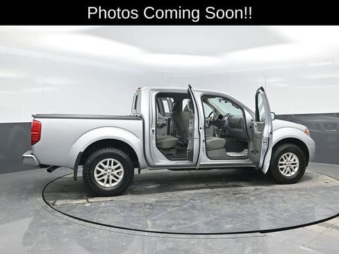 Used 2019 Nissan Frontier SV image 22