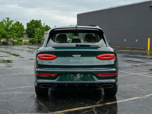 Used 2021 Bentley Bentayga AWD/4WD image 8