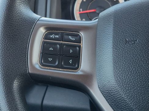 Used 2022 RAM 1500 Classic SLT AWD/4WD image 28