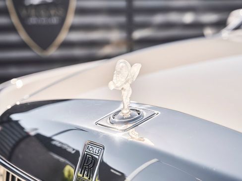 Used 2024 Rolls-Royce Phantom Sedan w/ The Phantom Package RWD image 8