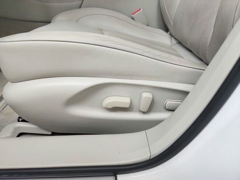 Used 2019 INFINITI Q70 L 3.7 w/ Sensory Package AWD/4WD image 20