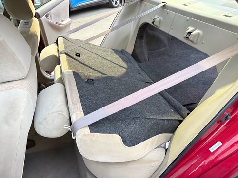 Used 2007 Toyota Corolla LE w/ Audio Value Pkg image 12