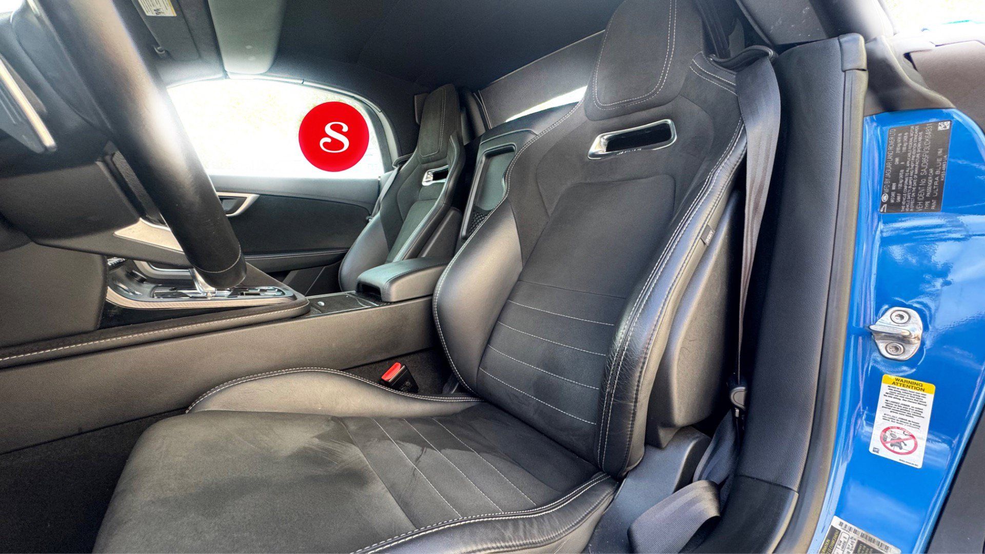 Used 2020 Jaguar F-TYPE R-Dynamic AWD/4WD image 19