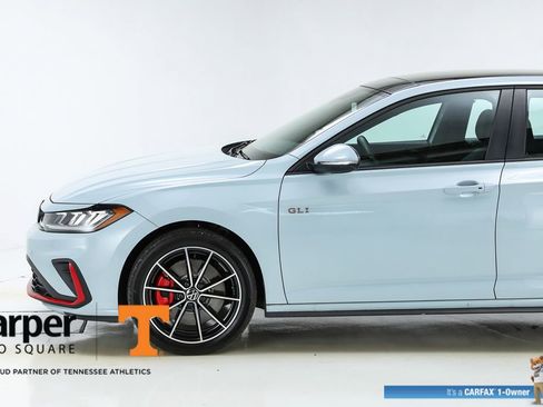 Used 2025 Volkswagen Jetta GLI Autobahn image 3