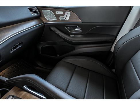 Certified 2025 Mercedes-Benz GLE 350 GLE 350 4MATIC image 22