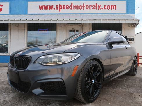 Used 2015 BMW M235i Coupe image 5