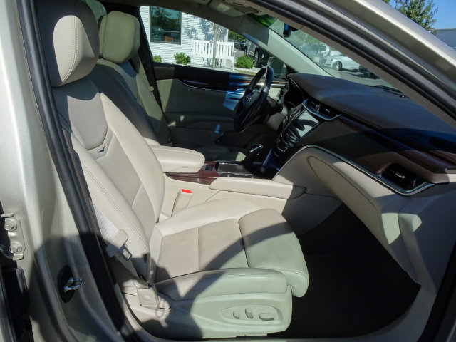 Used 2014 Cadillac XTS Luxury w/ Driver Awareness Package FWD image 18