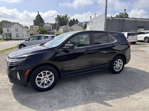 Used 2022 Chevrolet Equinox LT w/ Driver Convenience Package AWD/4WD image 2