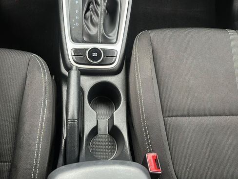 Certified 2023 Hyundai Venue SEL FWD image 28