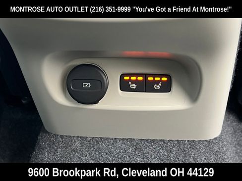 New 2026 Volvo XC40 B5 Ultra w/ Protection Package Premier image 16