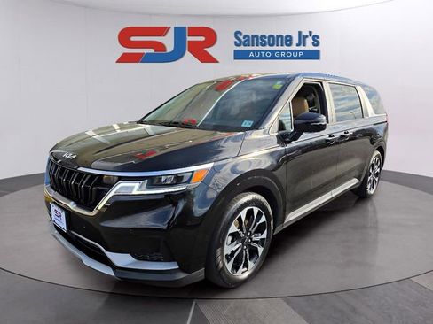 Certified 2024 Kia Carnival EX image 1