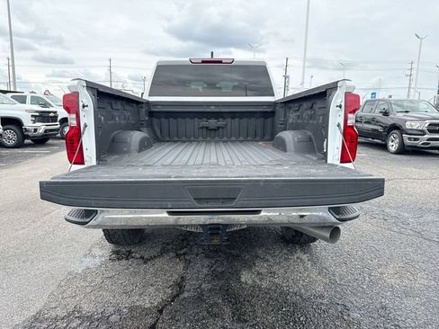 Used 2024 Chevrolet Silverado 2500 LT AWD/4WD image 24