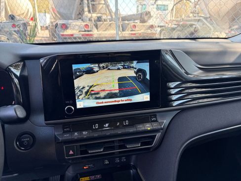 Used 2025 Toyota Camry LE image 17