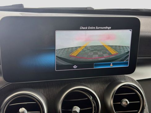 Used 2019 Mercedes-Benz C 300 4MATIC Sedan image 21
