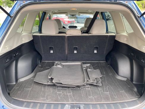 Used 2019 Subaru Forester Premium w/ All-Weather Package AWD/4WD image 25