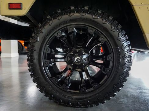 Used 2004 HUMMER H1 4-Door Open Top image 43