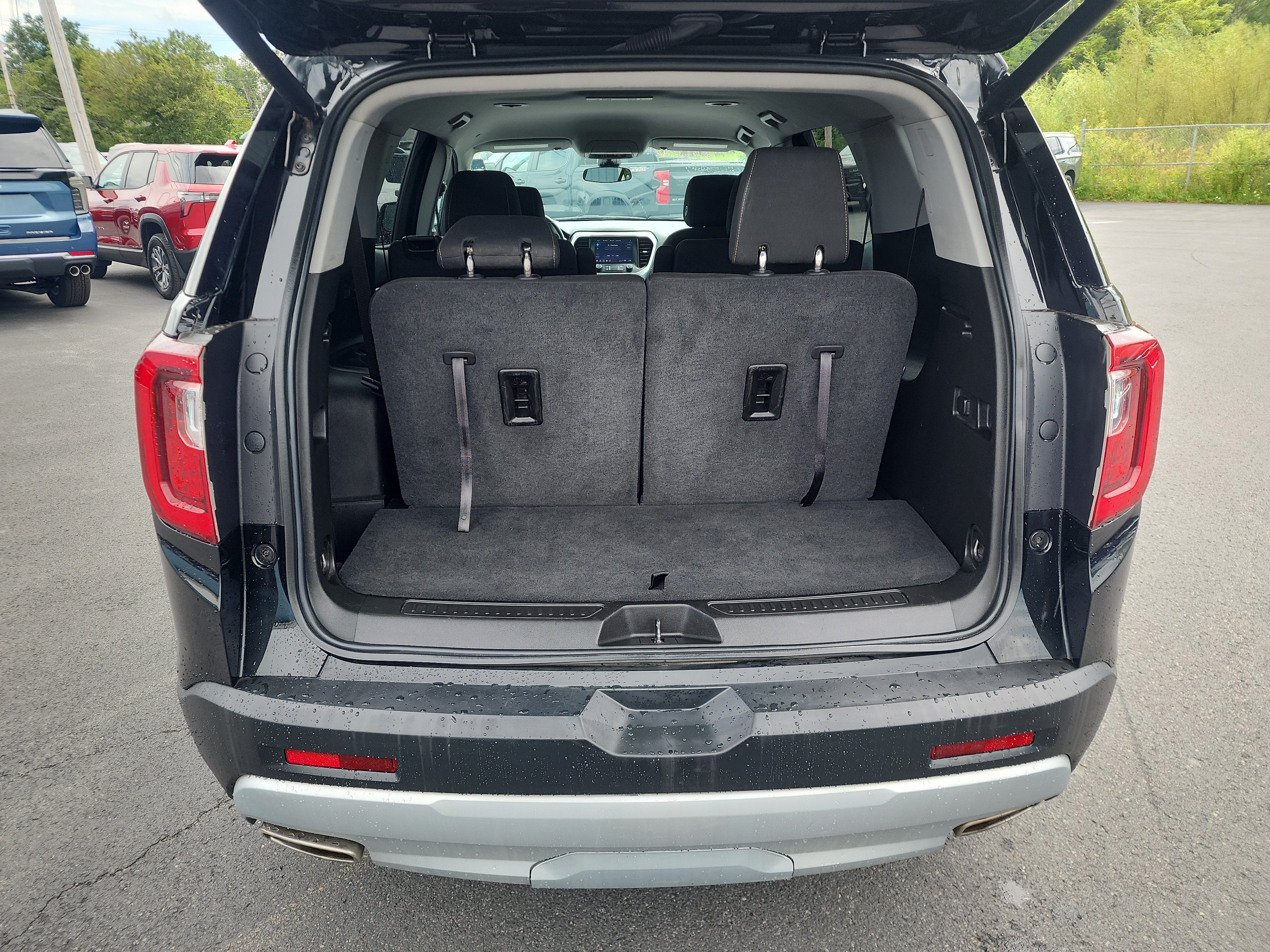 Certified 2023 GMC Acadia SLE w/ Driver Convenience Package AWD/4WD image 29