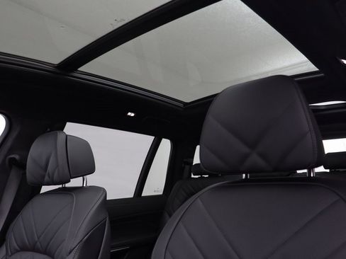 New 2026 BMW X7 xDrive40i w/ M Sport Package image 13