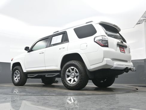 Used 2015 Toyota 4Runner Trail image 29