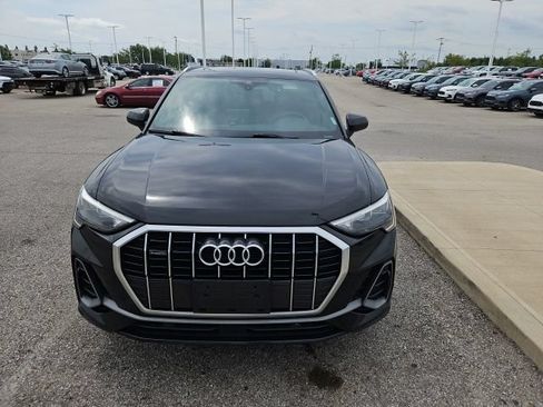 Used 2020 Audi Q3 2.0T Premium w/ Convenience Package AWD/4WD image 3