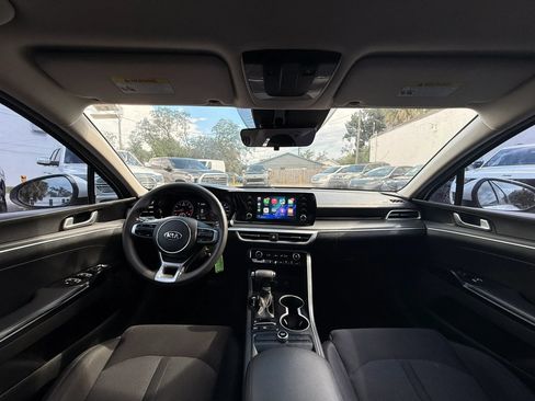 Used 2021 Kia K5 LX FWD image 13