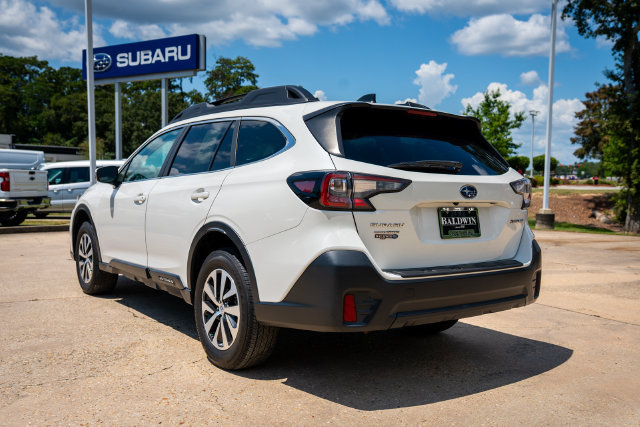 Used 2021 Subaru Outback Premium AWD/4WD image 4