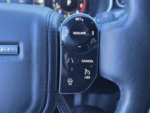 Used 2020 Land Rover Range Rover HSE image 38
