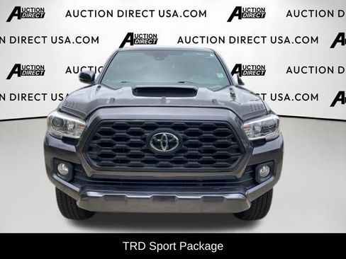 Used 2022 Toyota Tacoma TRD Sport AWD/4WD image 2