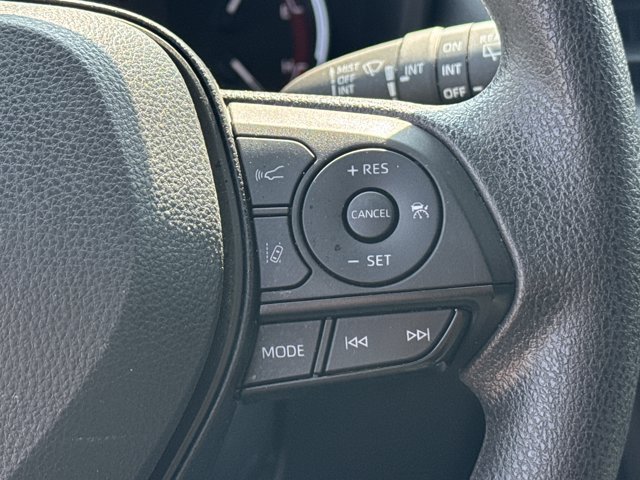 Used 2024 Toyota RAV4 XLE FWD image 28