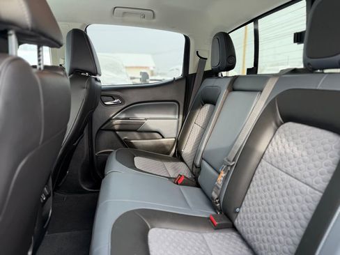 Used 2022 Chevrolet Colorado Z71 image 5