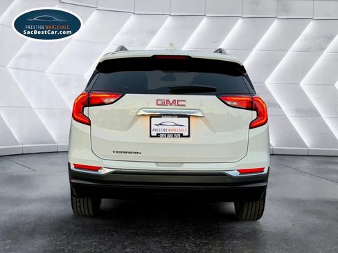 Used 2021 GMC Terrain SLT image 7