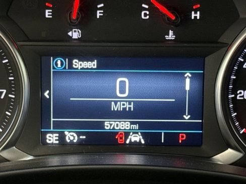 Used 2024 GMC Terrain SLE image 20