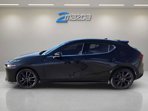 Used 2025 MAZDA MAZDA3 Hatchback w/Premium Plus Pkg image 2