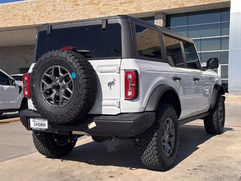 New 2025 Ford Bronco Badlands image 22