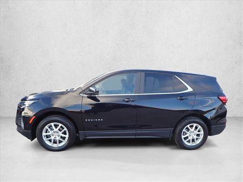 Used 2024 Chevrolet Equinox LT image 2