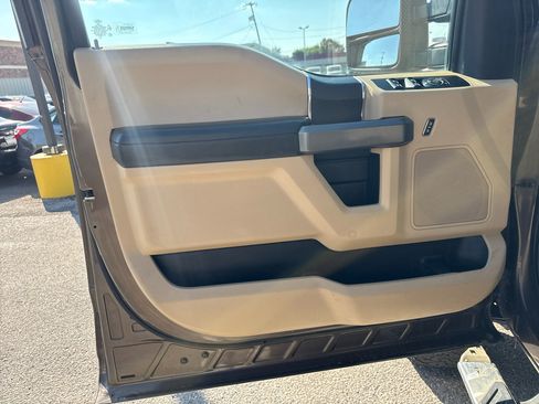 Used 2017 Ford F350 XLT w/ XLT Value Package image 15