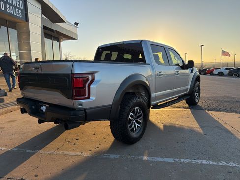 Used 2018 Ford F150 Raptor w/ Equipment Group 802A Luxury image 3