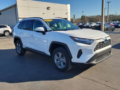 Used 2023 Toyota RAV4 XLE image 2