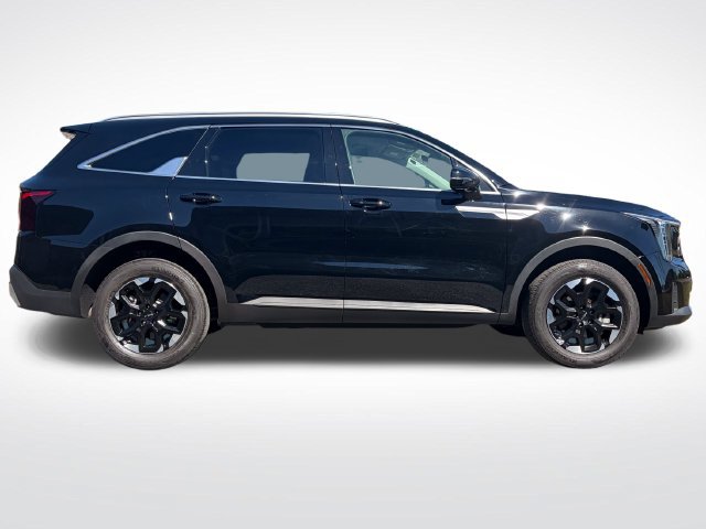 Certified 2025 Kia Sorento S AWD/4WD image 5