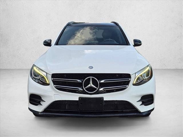 Used 2017 Mercedes-Benz GLC 300 4MATIC image 2