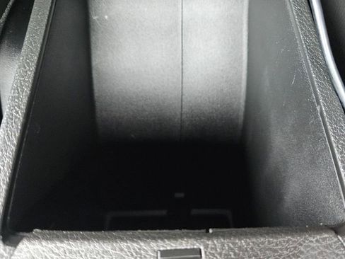 Used 2025 Jeep Compass Limited image 29