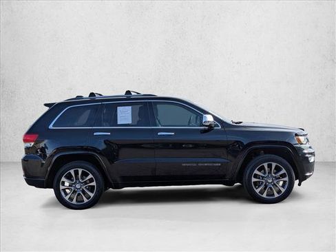 Used 2018 Jeep Grand Cherokee Overland image 4